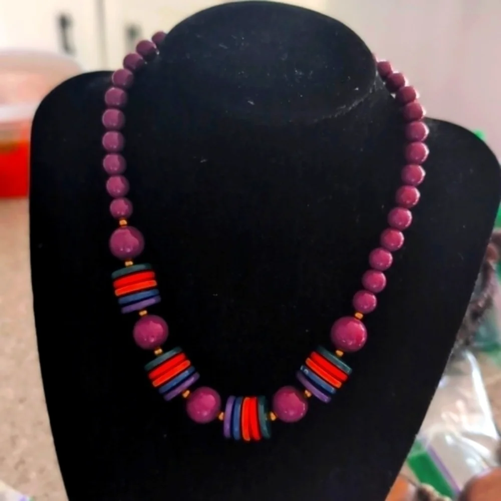 Vintage wooden beads Short necklace